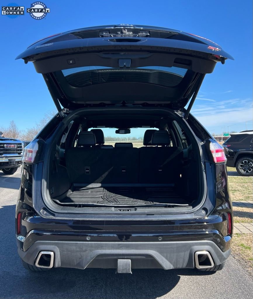Used 2022 Ford Edge ST image 25