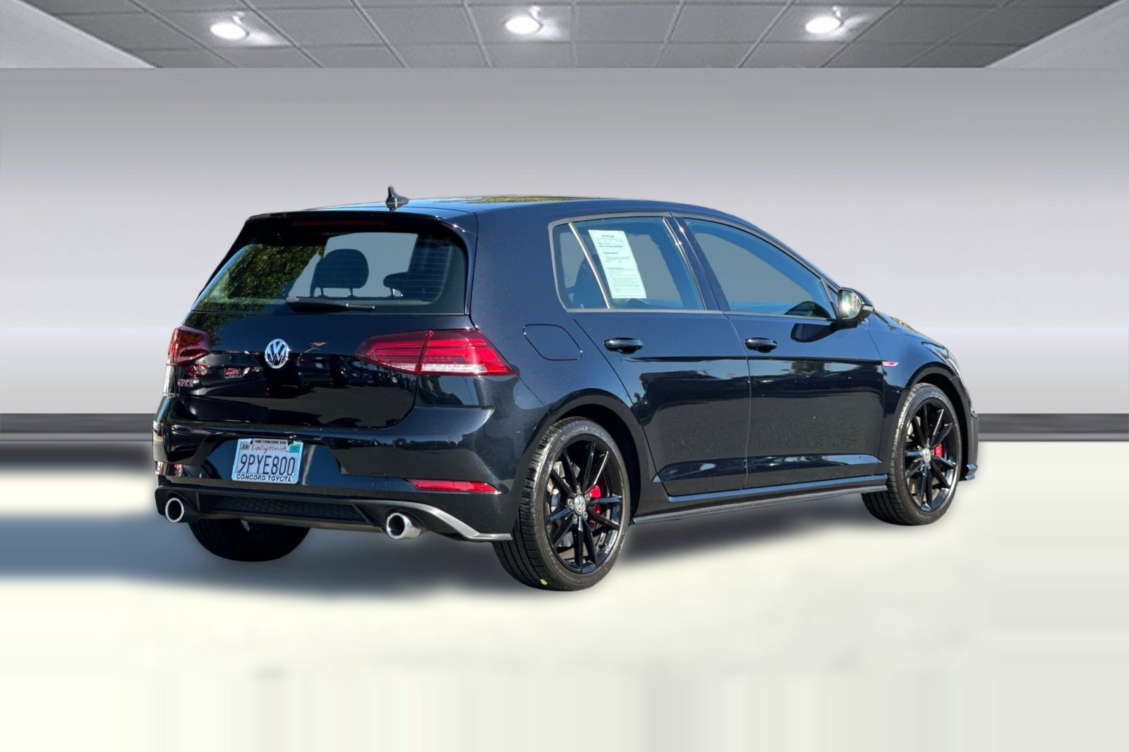 Used 2021 Volkswagen Golf 4-Door FWD image 8