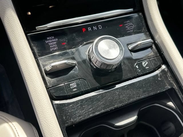 Used 2021 Jeep Grand Cherokee L Overland w/ Luxury Tech Group IV AWD/4WD image 18