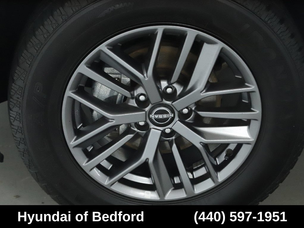 Used 2024 Nissan Rogue S AWD/4WD image 39