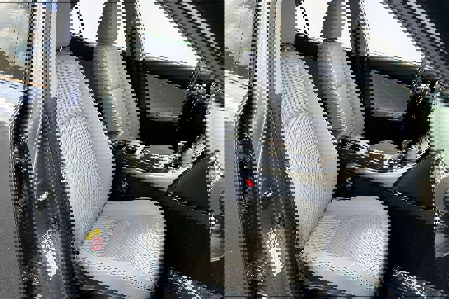 Used 2016 Lexus IS 300 AWD w/ Premium Package image 29