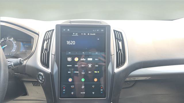 Used 2022 Ford Edge SE w/ Black Appearance Package image 12