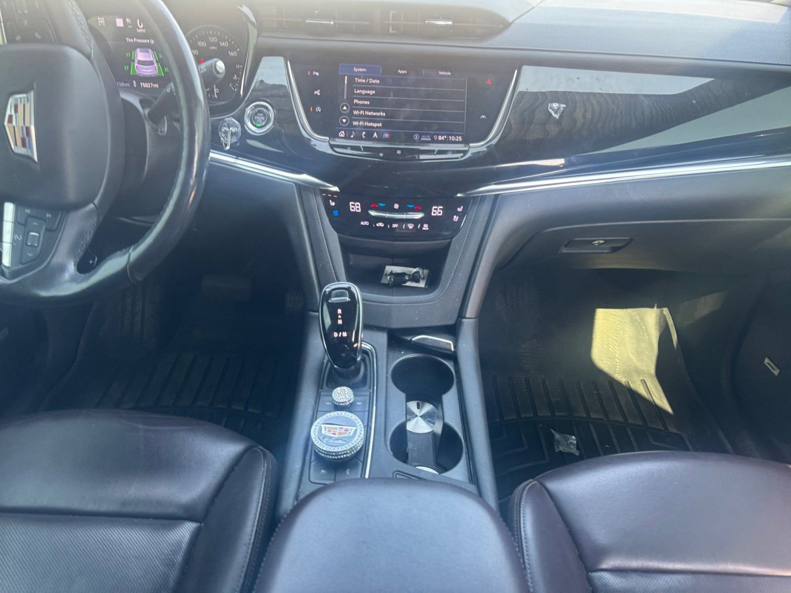 Used 2020 Cadillac XT6 Premium Luxury AWD/4WD image 11
