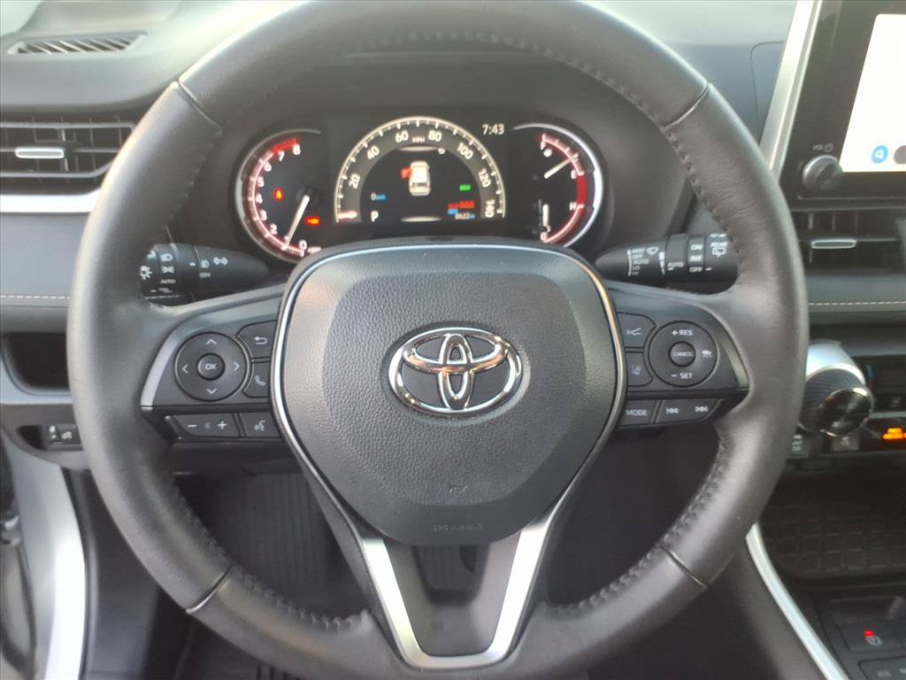 Used 2025 Toyota RAV4 XLE Premium w/ Weather Package AWD/4WD image 31