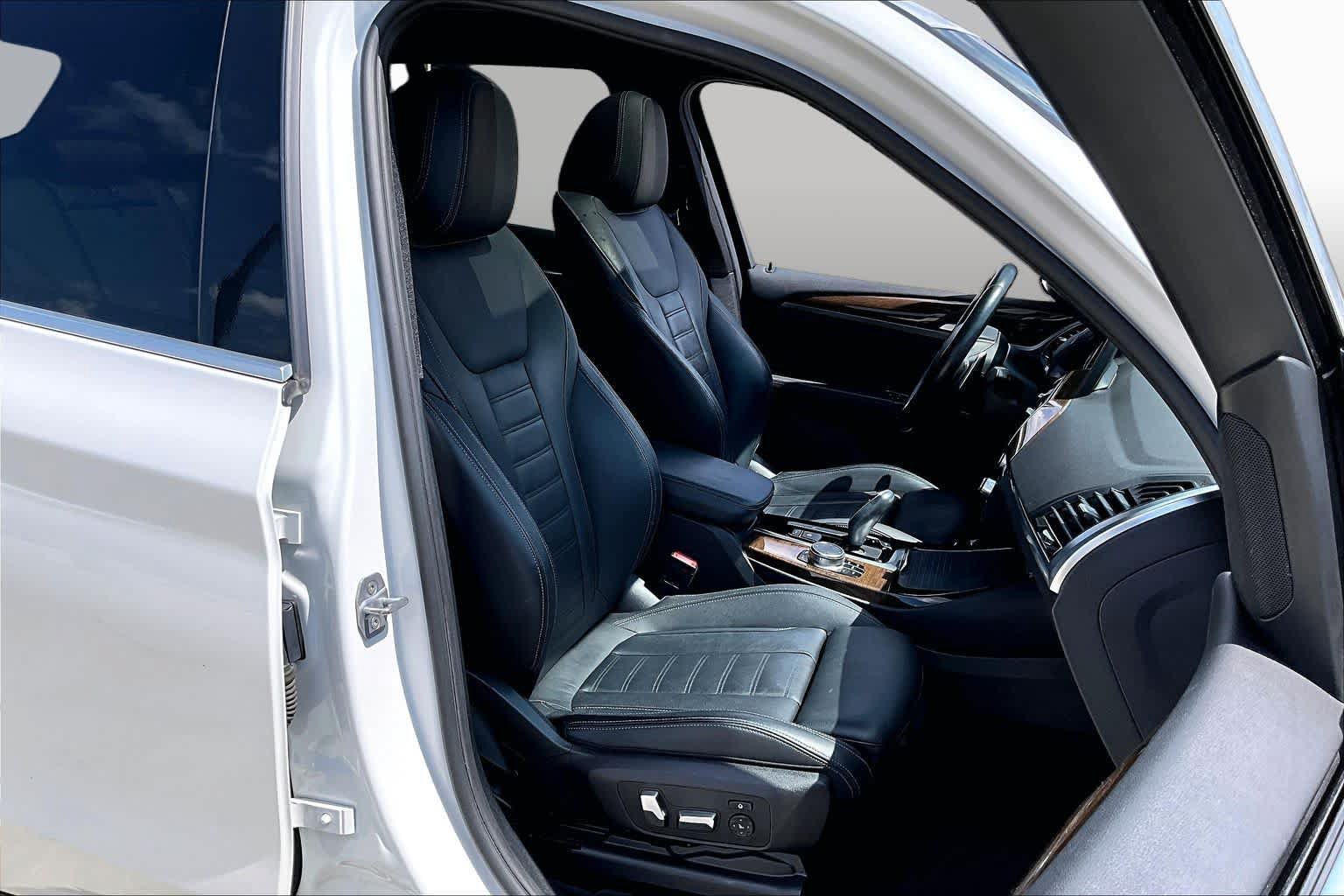 Used 2019 BMW X3 sDrive30i w/ Premium Package RWD image 8
