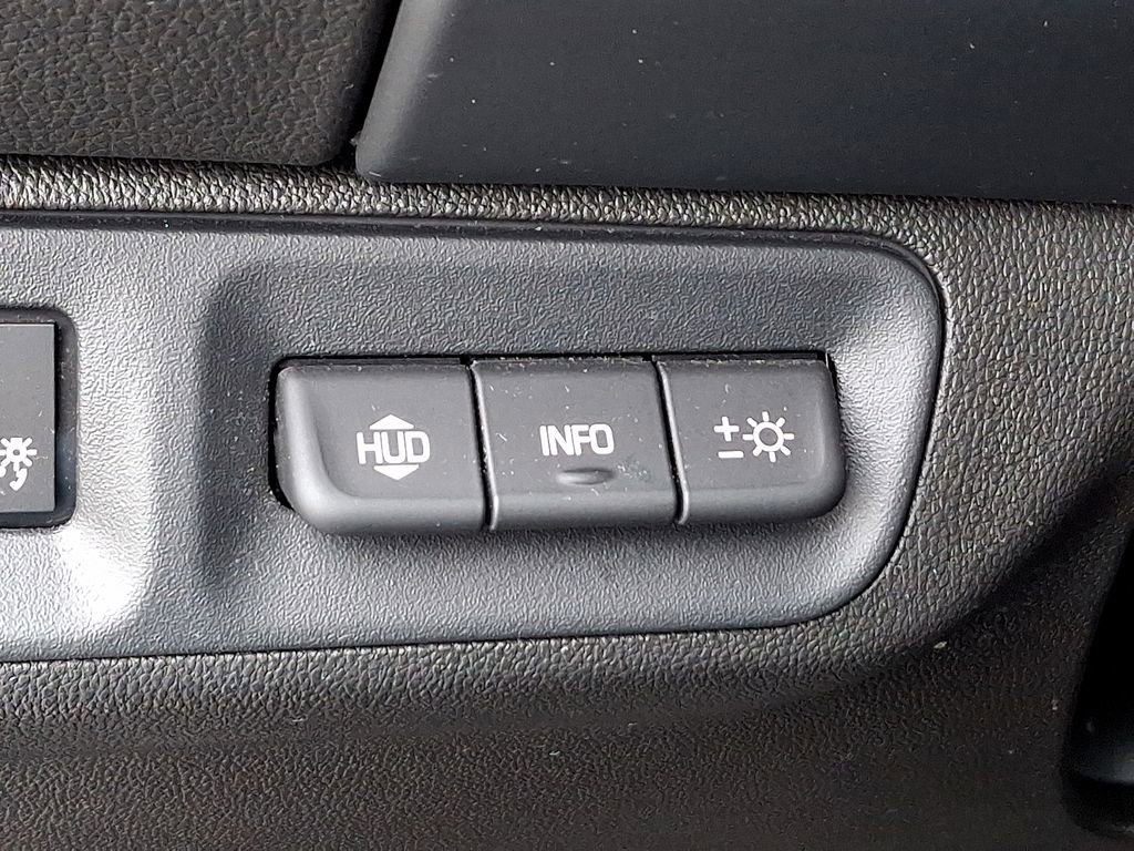 Used 2023 GMC Acadia AT4 w/ Technology Package image 29