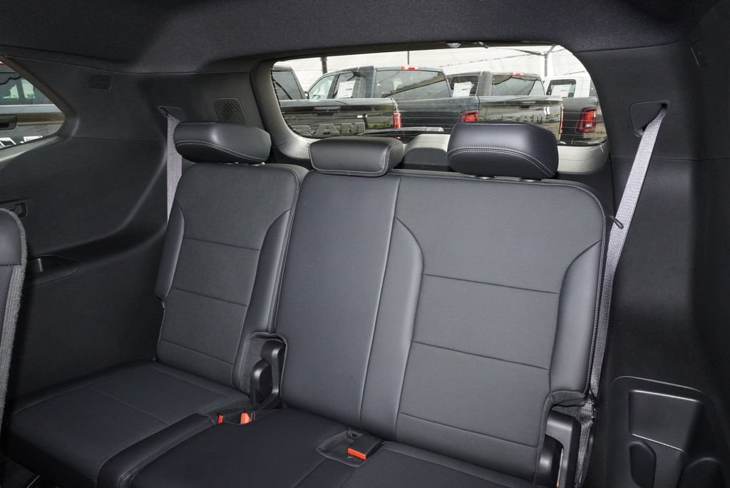 Used 2026 Buick Enclave Preferred FWD image 28