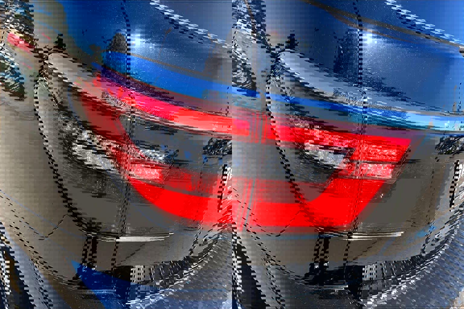 Used 2023 Nissan Armada Platinum w/ Cargo Package image 25