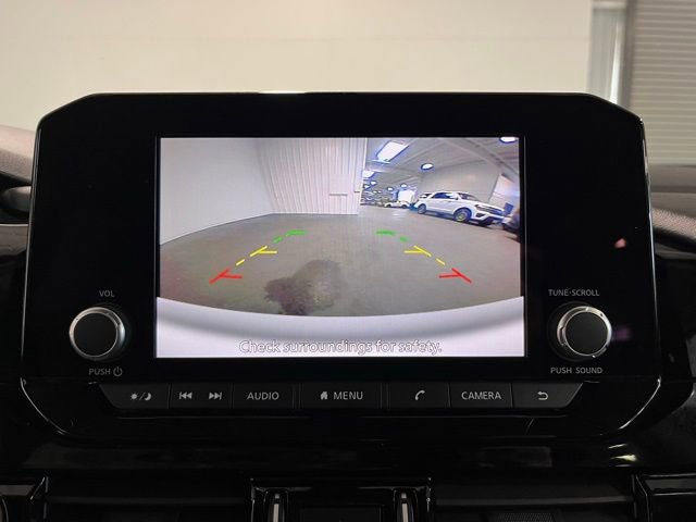 Used 2024 Nissan Pathfinder SV image 26