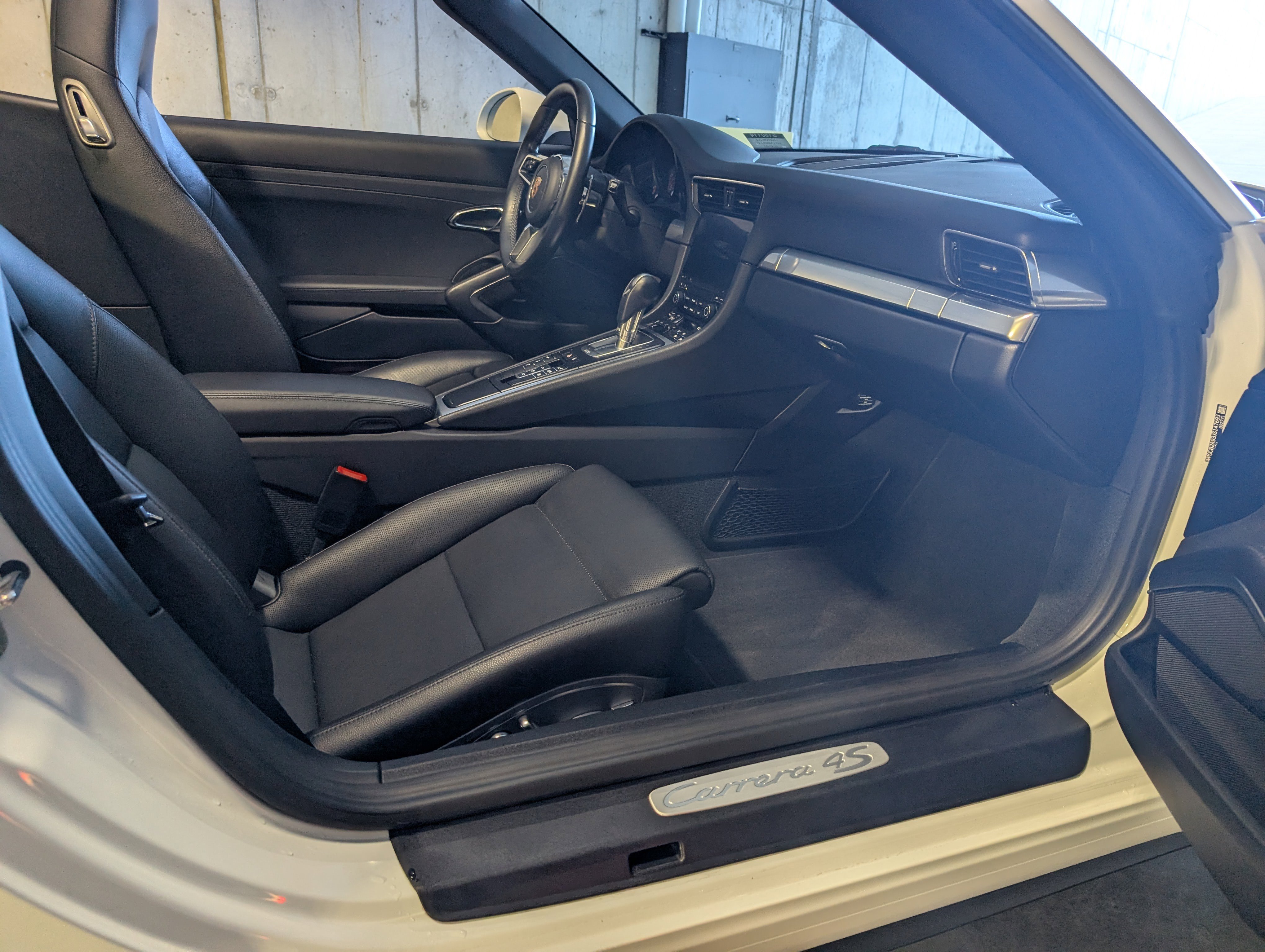 Used 2018 Porsche 911 Carrera 4S image 20