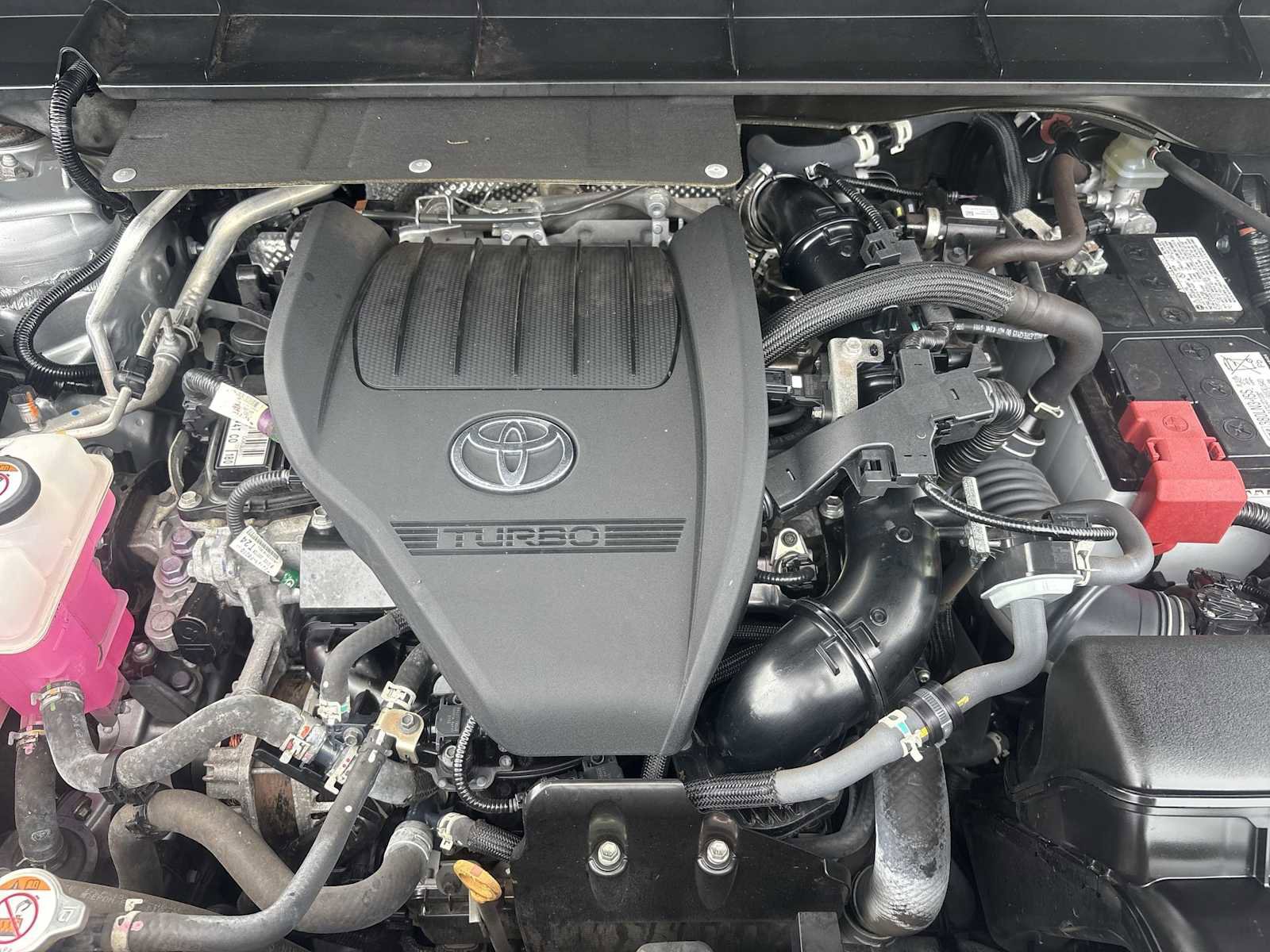 Used 2023 Toyota Highlander L image 17