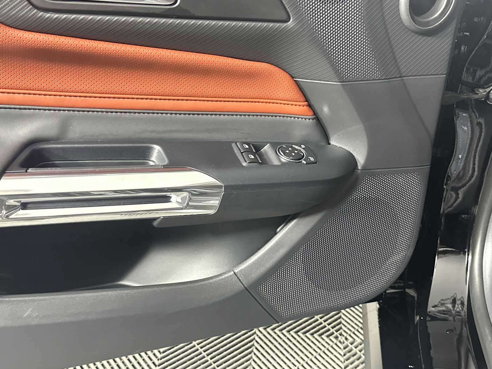 Used 2025 Ford Mustang GT Premium image 12