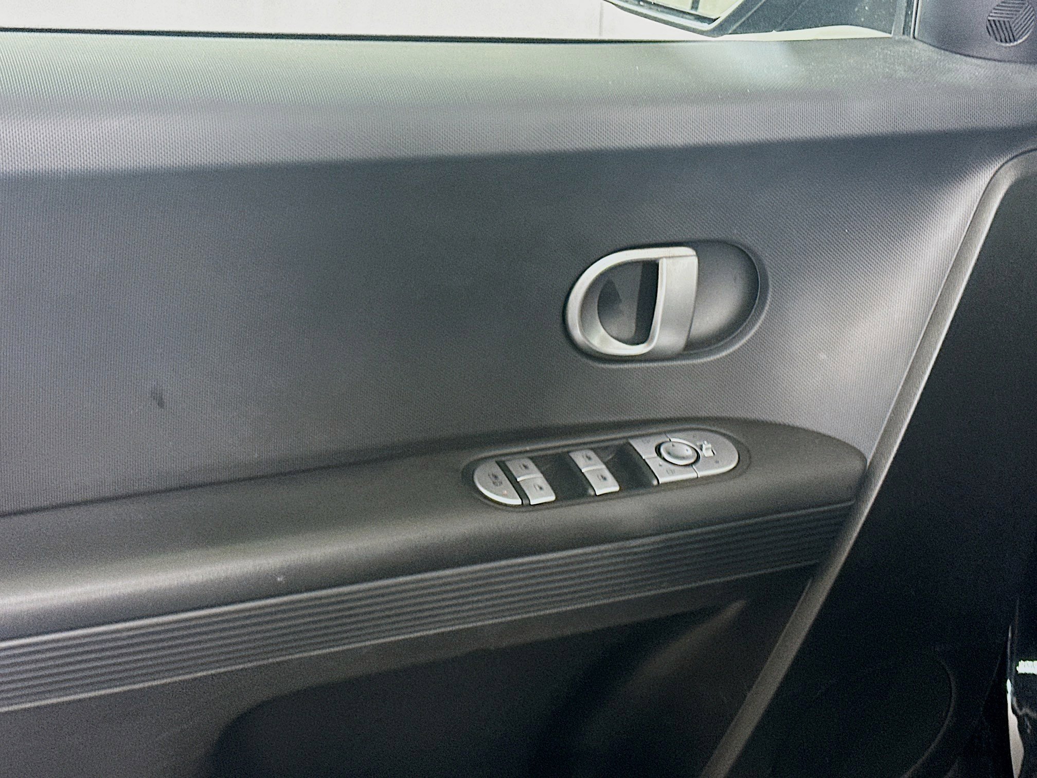 Used 2024 Hyundai Ioniq 5 SEL image 15