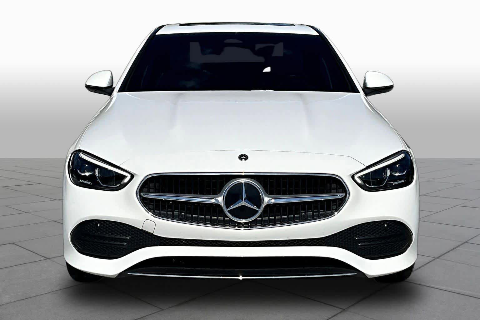 Used 2024 Mercedes-Benz C 300 Sedan image 4