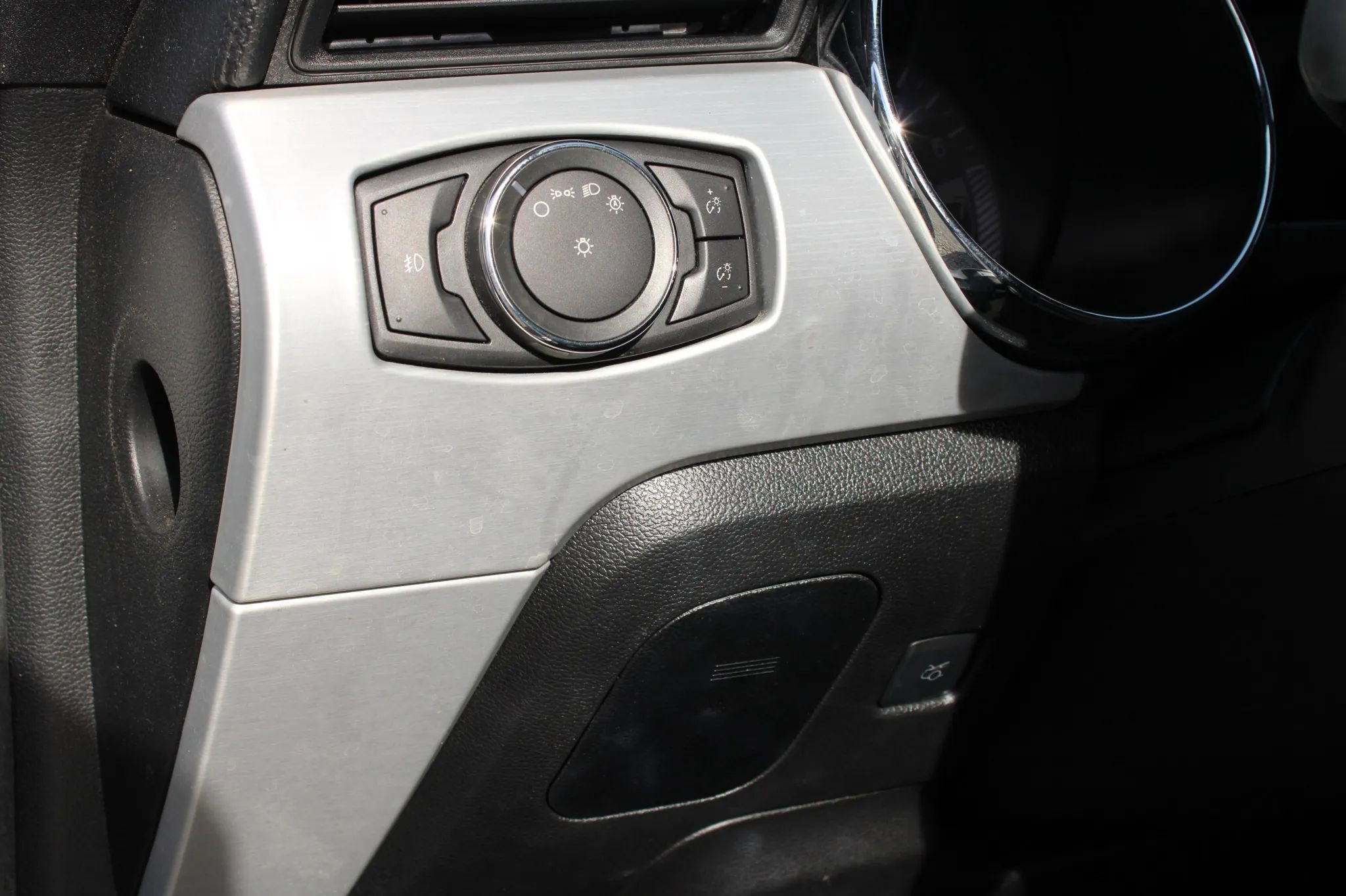 Used 2017 Ford Mustang Premium image 17