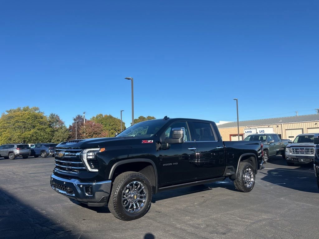 New 2026 Chevrolet Silverado 2500 LTZ w/ LTZ Premium Package image 3