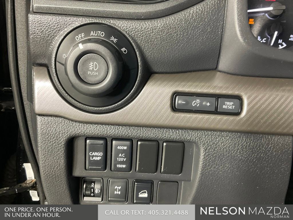 Used 2021 Nissan Titan PRO-4X AWD/4WD image 41