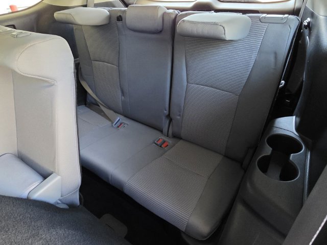 Used 2023 Toyota Highlander LE AWD/4WD image 15