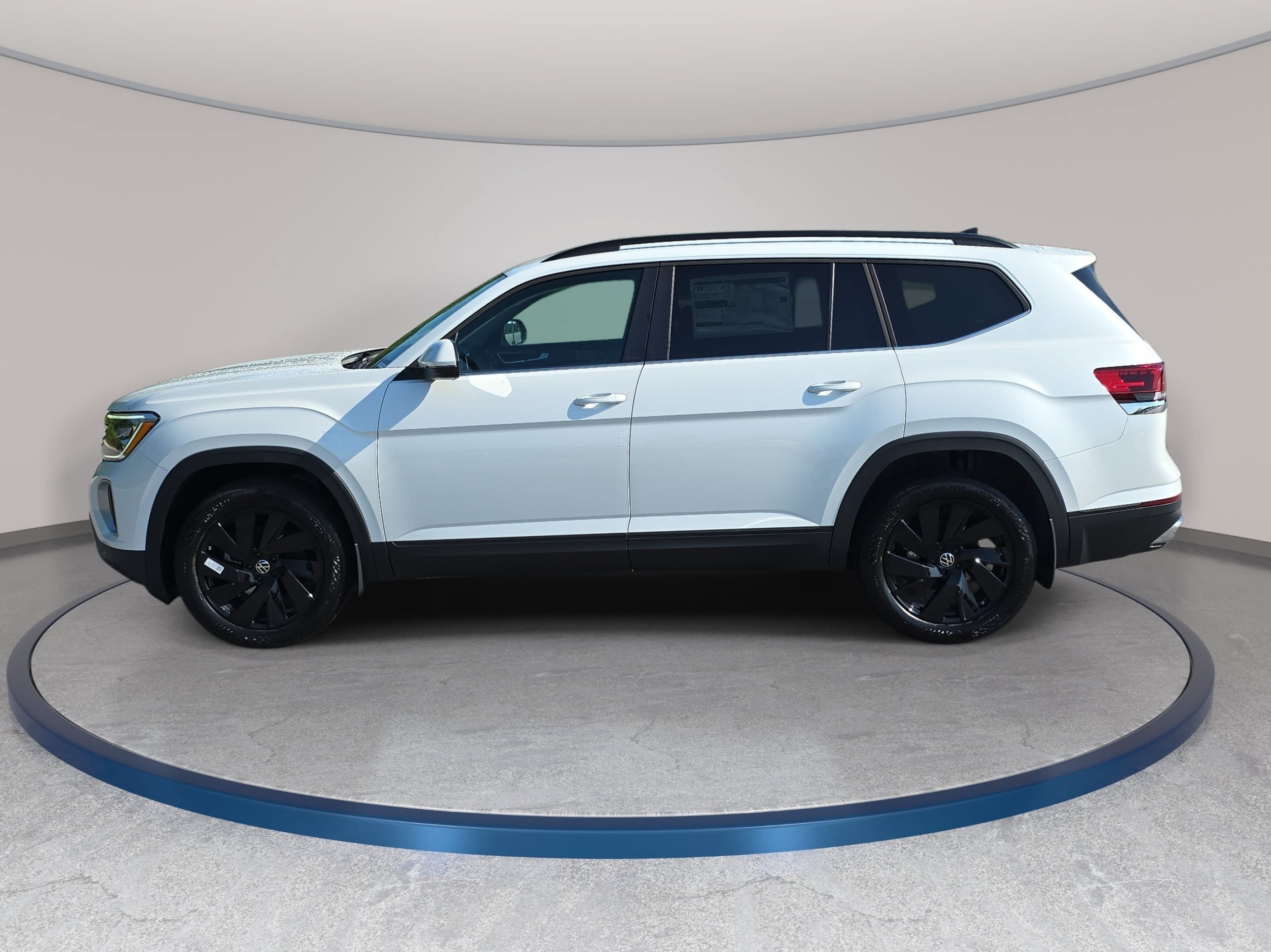 New 2026 Volkswagen Atlas SE FWD image 8