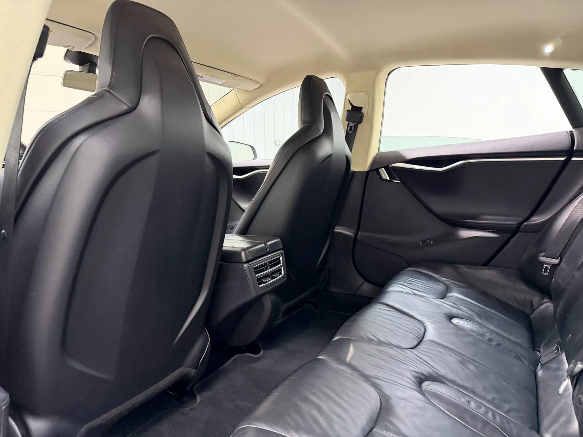 Used 2013 Tesla Model S image 16