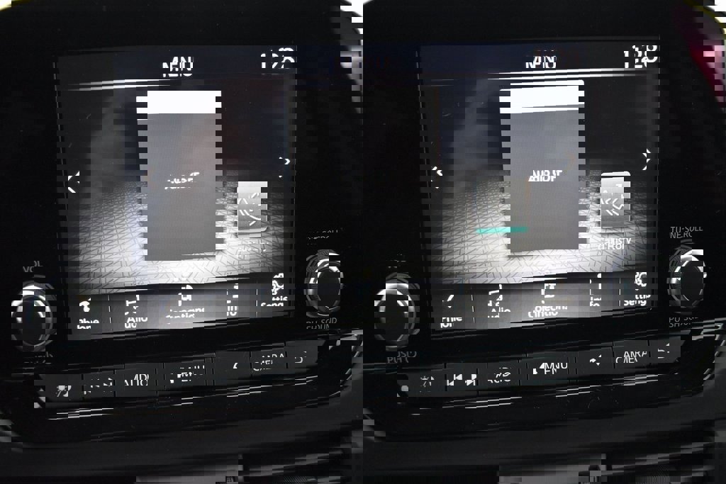 New 2025 Nissan Pathfinder S image 18