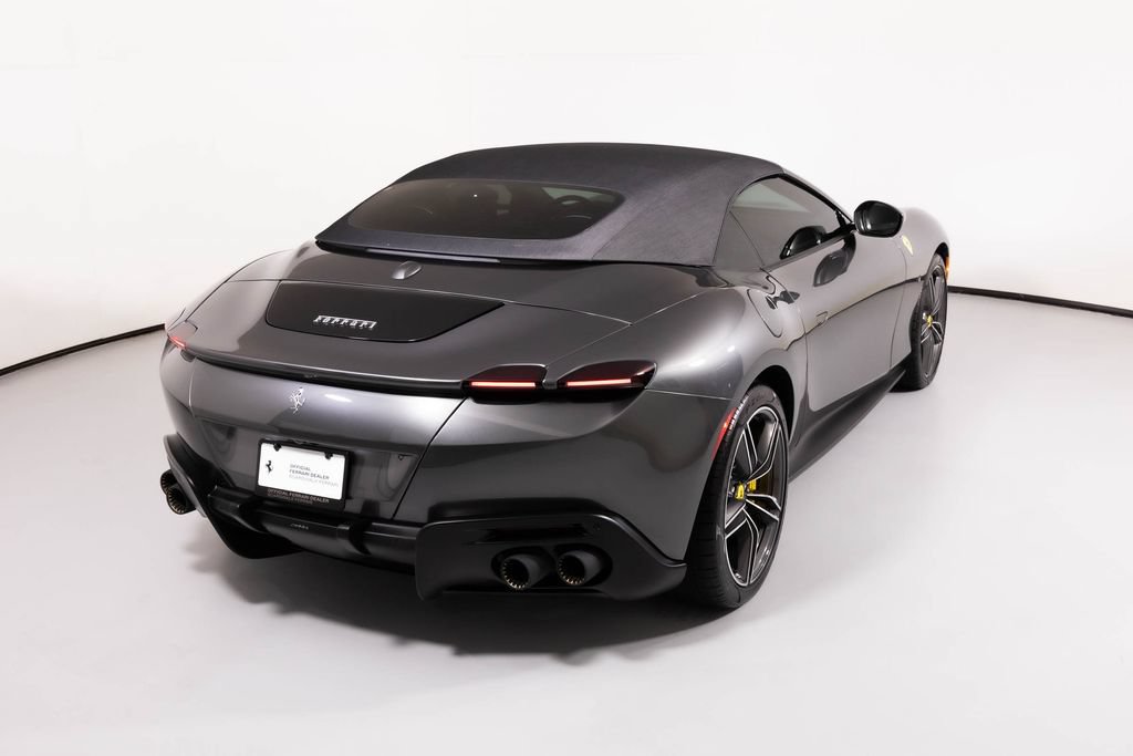 Used 2025 Ferrari Roma Spider RWD image 15