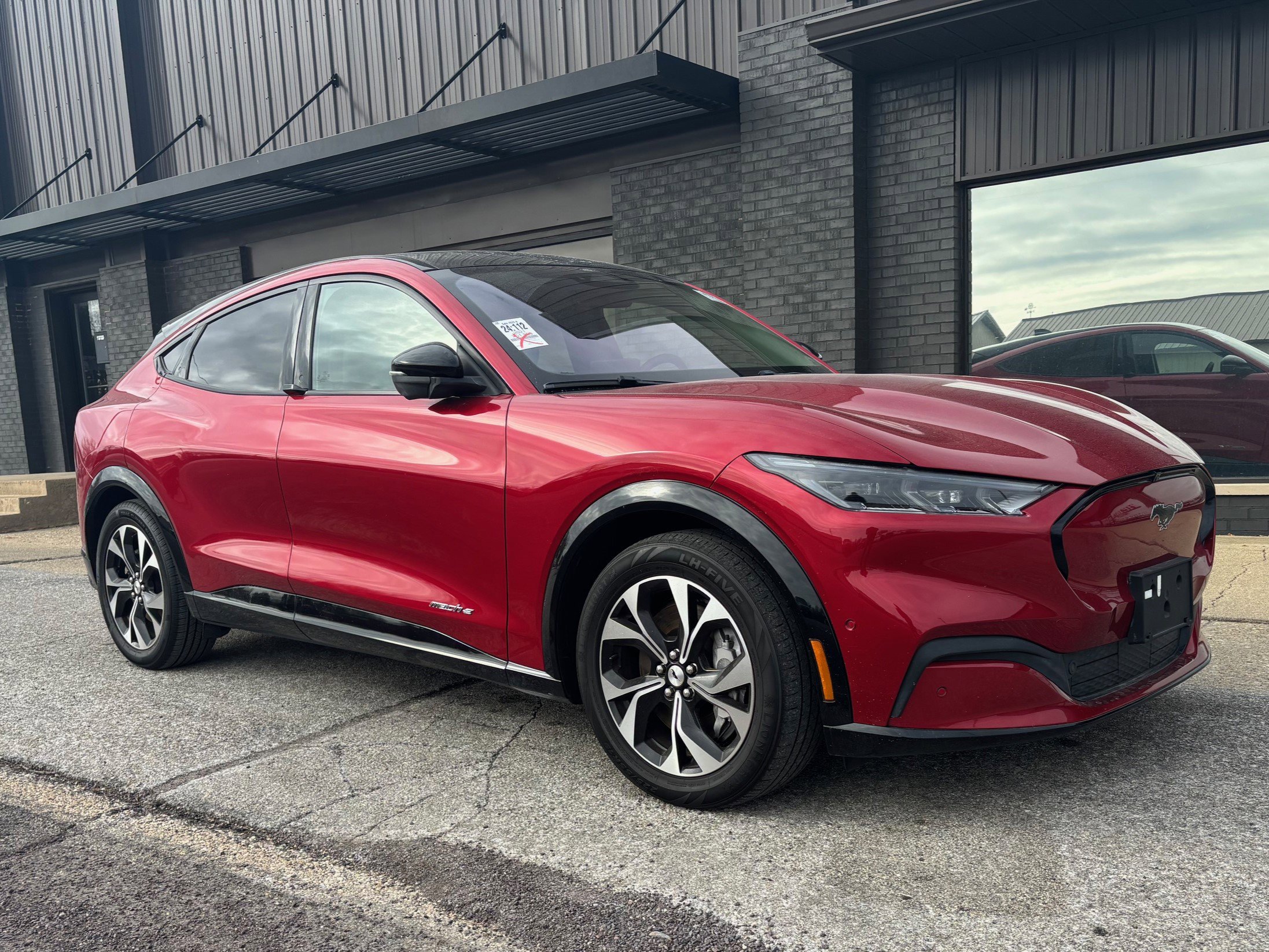 Used 2021 Ford Mustang Mach-E Premium image 3