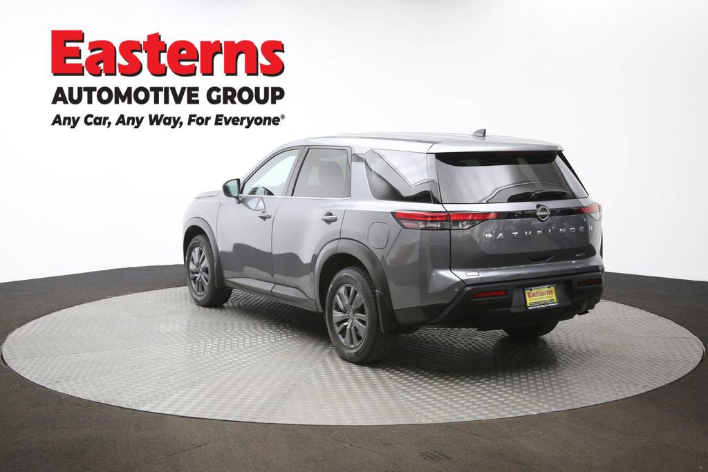 Used 2024 Nissan Pathfinder S image 64