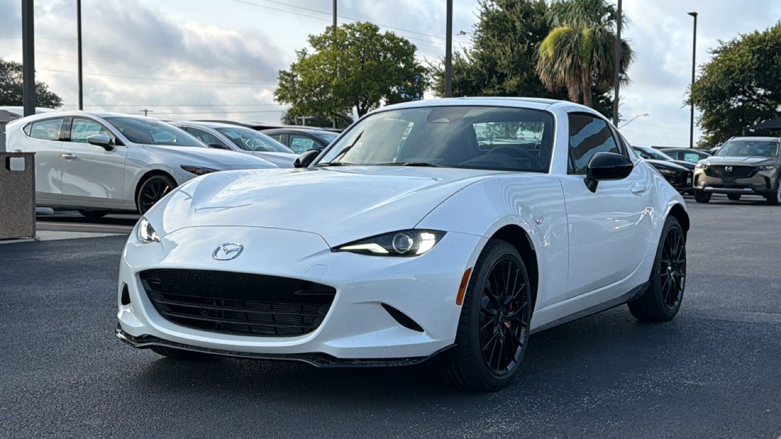 New 2026 MAZDA MX-5 Miata RF Club w/ Interior Package RWD image 7