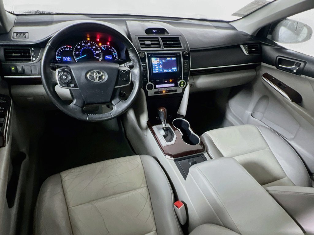 Used 2012 Toyota Camry XLE FWD image 26