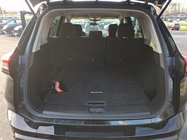 Used 2024 Nissan Rogue S image 29