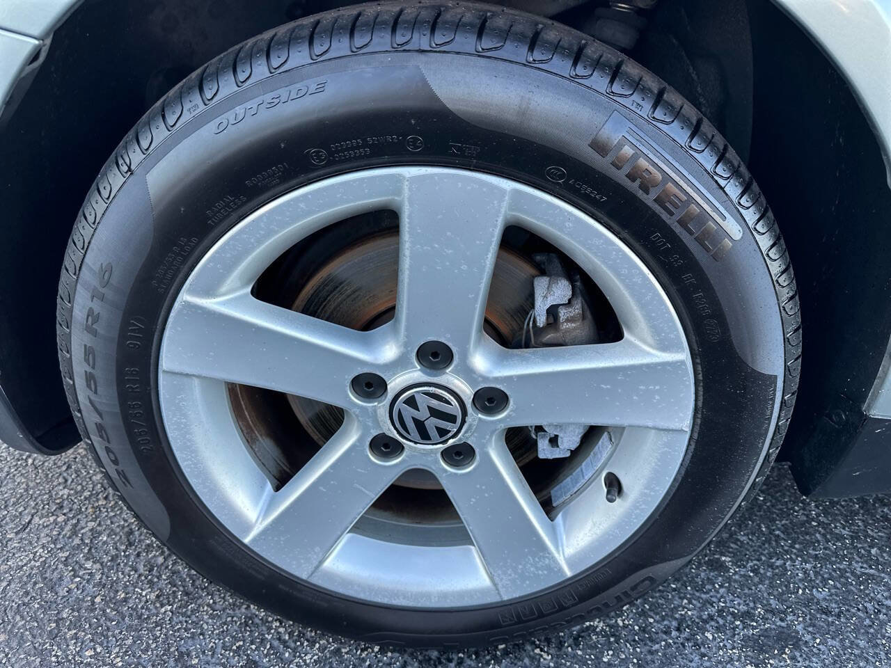 Used 2004 Volkswagen Passat GLX image 36