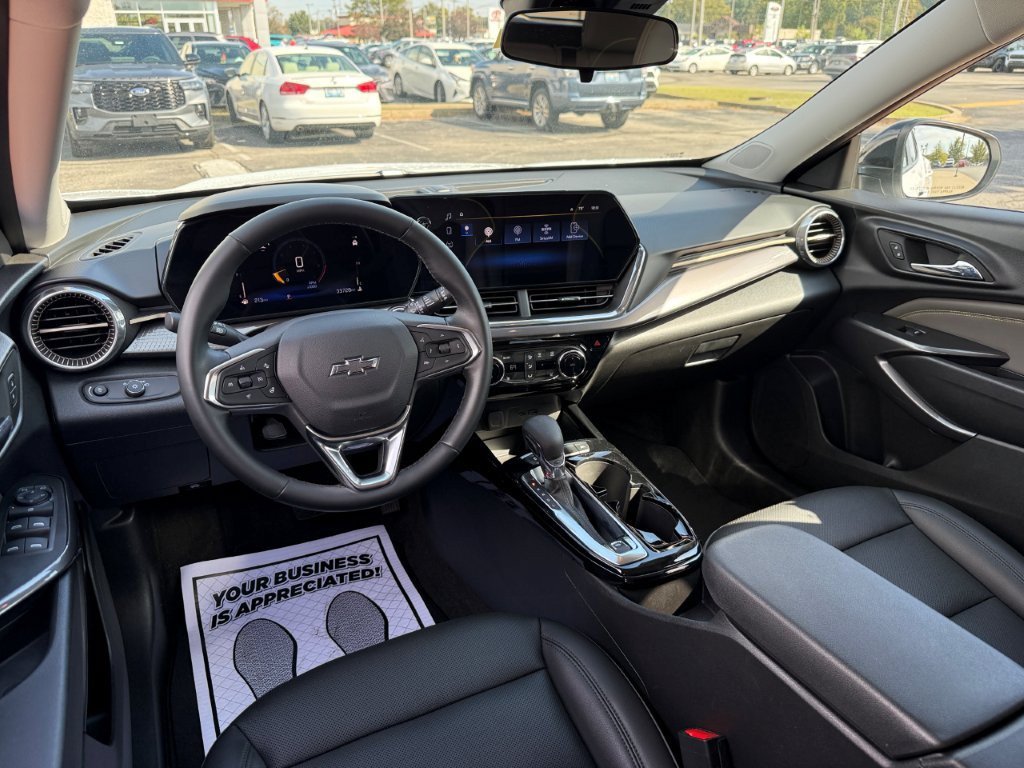 Used 2025 Chevrolet Trax ACTIV w/ Driver Confidence Package FWD image 17
