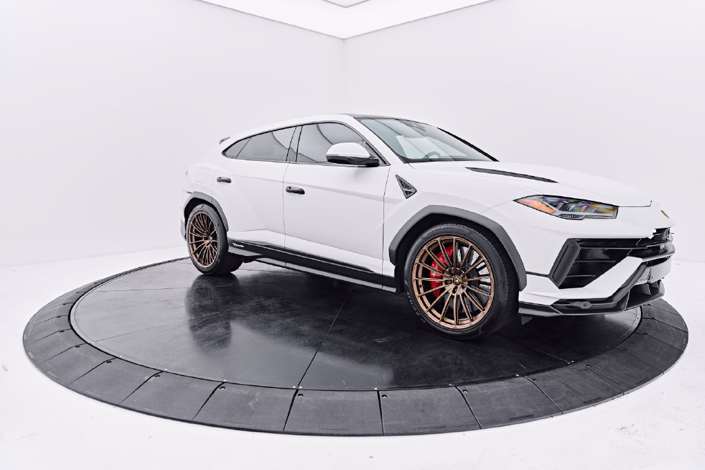 Used 2023 Lamborghini Urus Performante AWD/4WD image 18