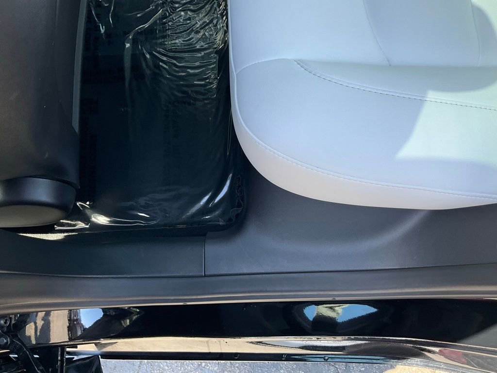 Used 2023 Tesla Model 3 Performance image 20