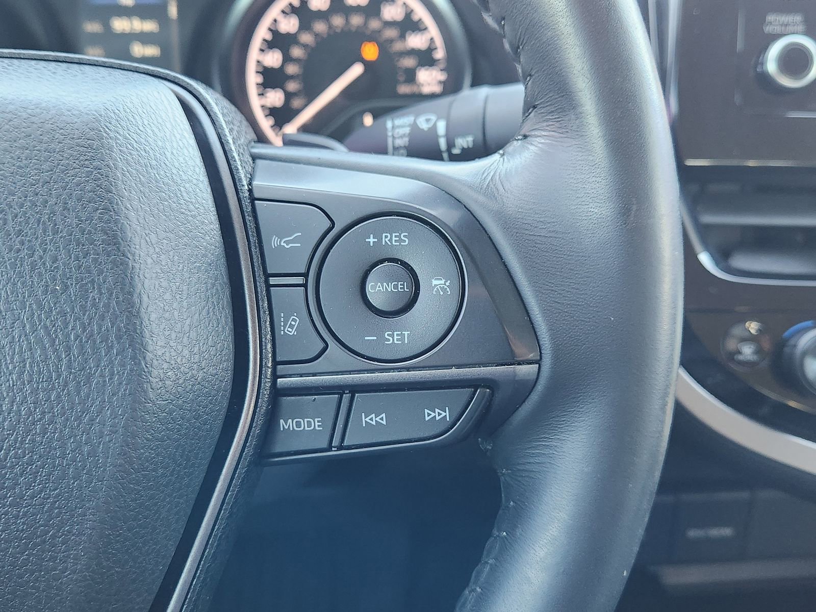 Used 2023 Toyota Camry SE image 33