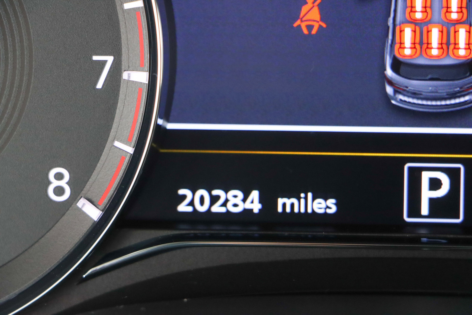 Used 2024 INFINITI QX80 Luxe w/ Cargo Package image 17