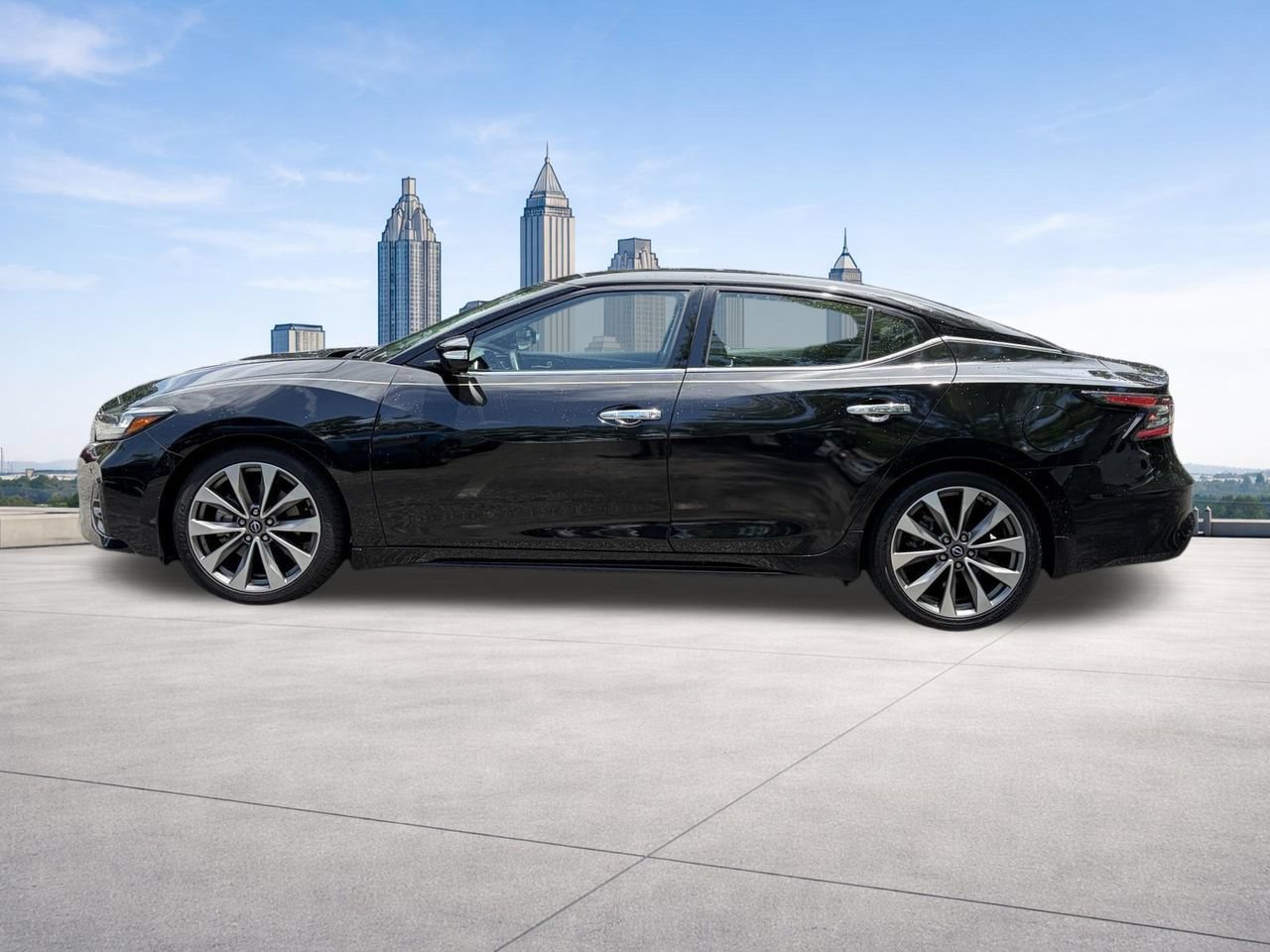 Used 2023 Nissan Maxima Platinum w/ Sport Mat Group FWD image 2
