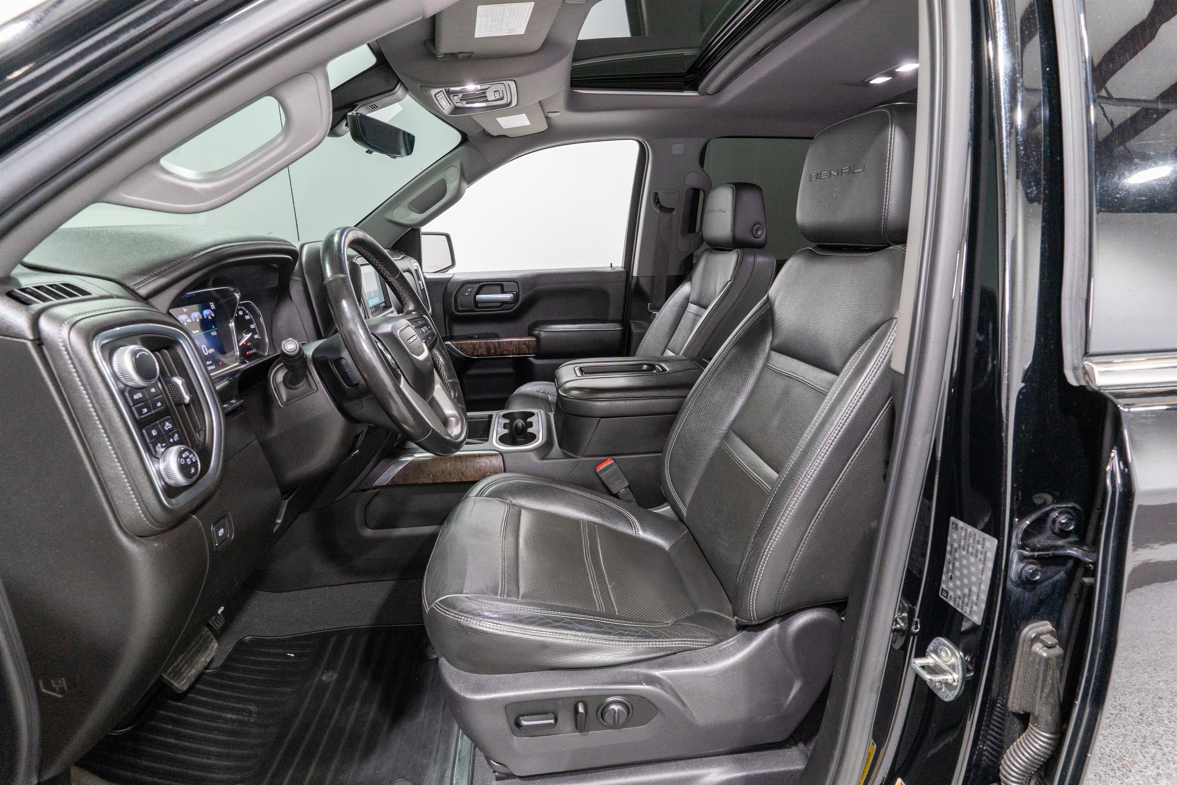 Used 2019 GMC Sierra 1500 Denali w/ Denali Ultimate Package AWD/4WD image 18