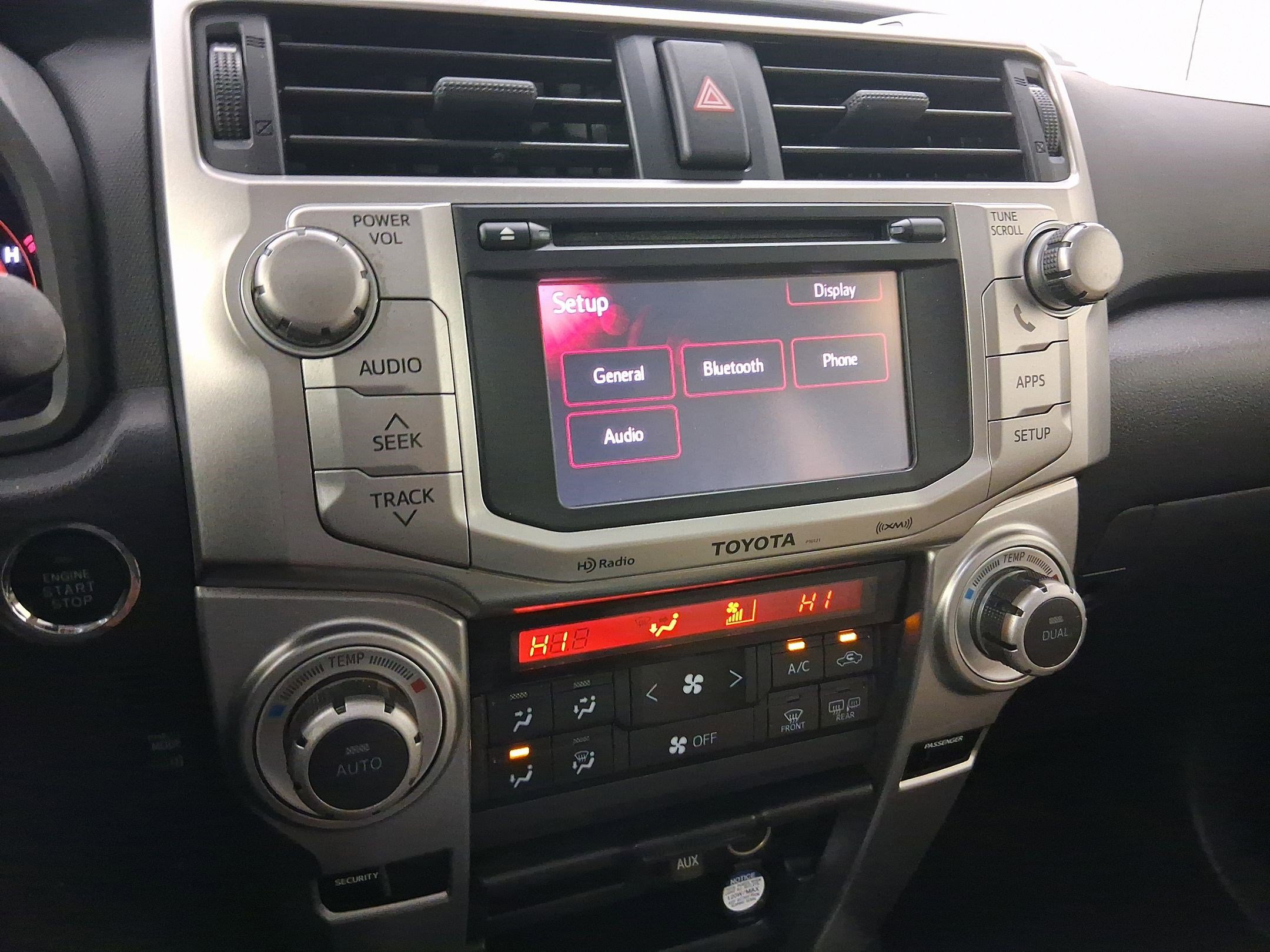 Used 2013 Toyota 4Runner Limited image 27