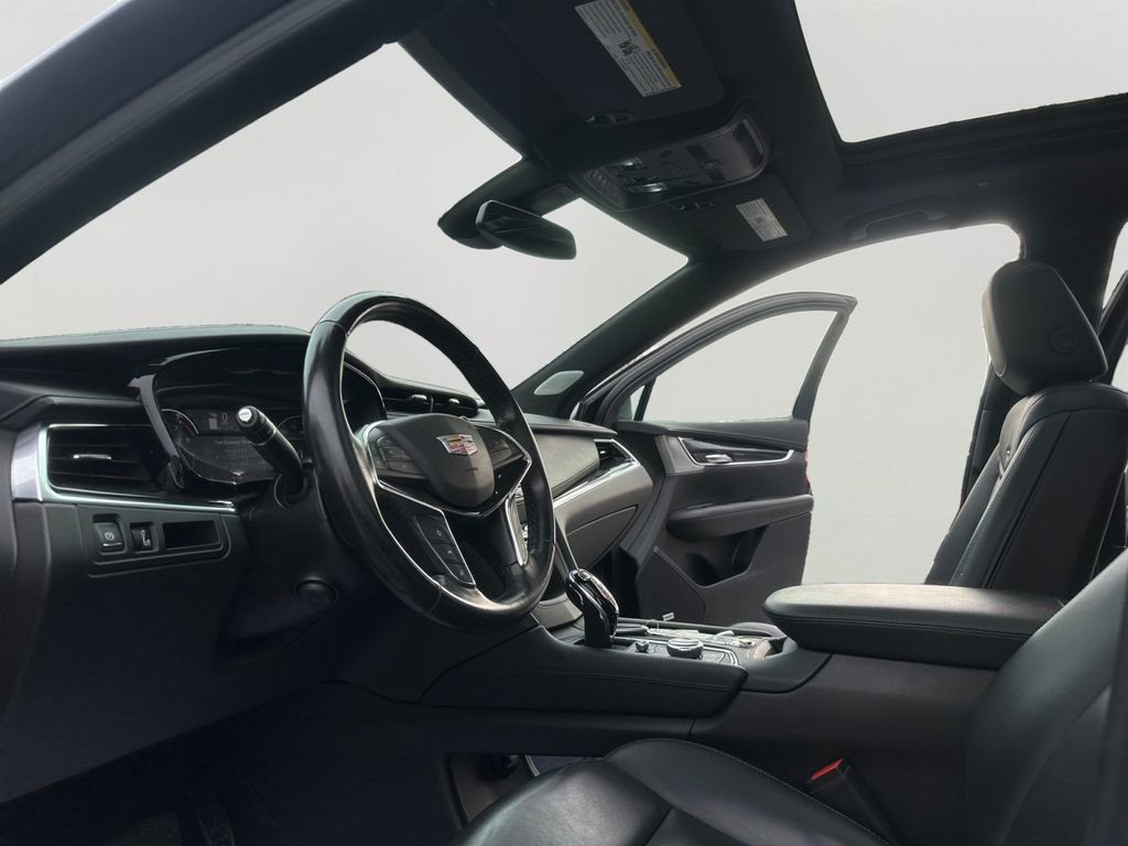 Used 2023 Cadillac XT5 Premium Luxury image 9