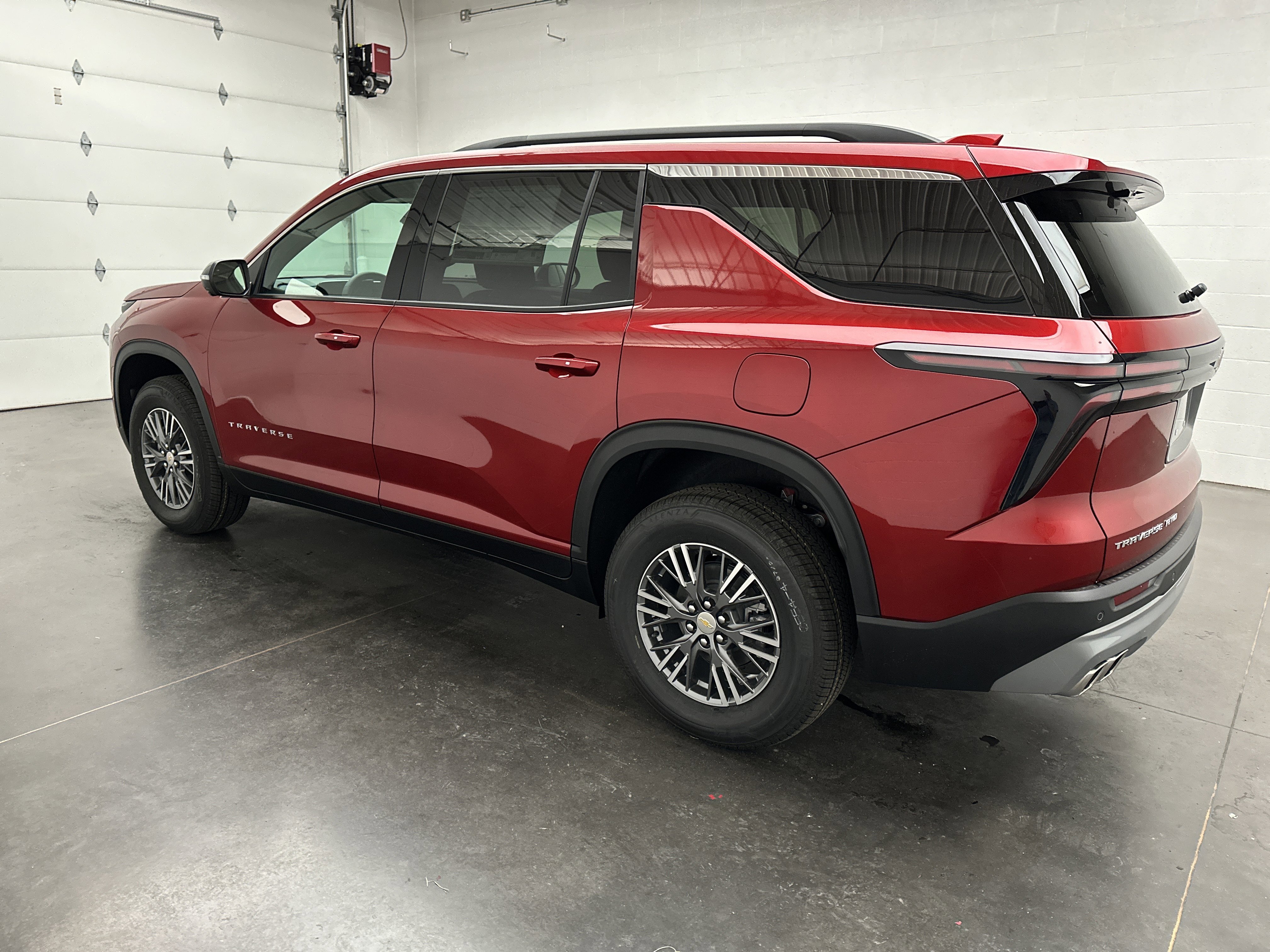 New 2026 Chevrolet Traverse LT w/ Driver Confidence Package image 6