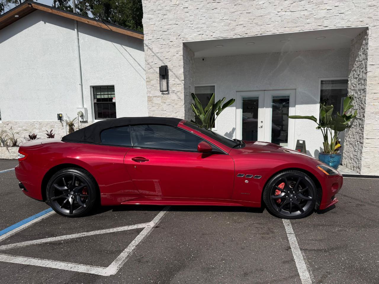 Used 2012 Maserati GranTurismo Sport RWD image 22