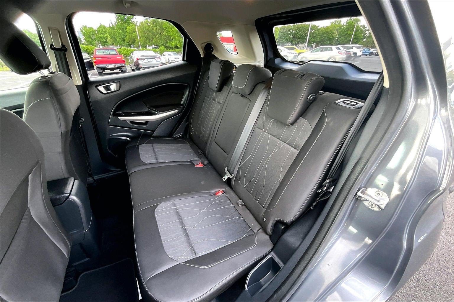 Used 2018 Ford EcoSport SE FWD image 25