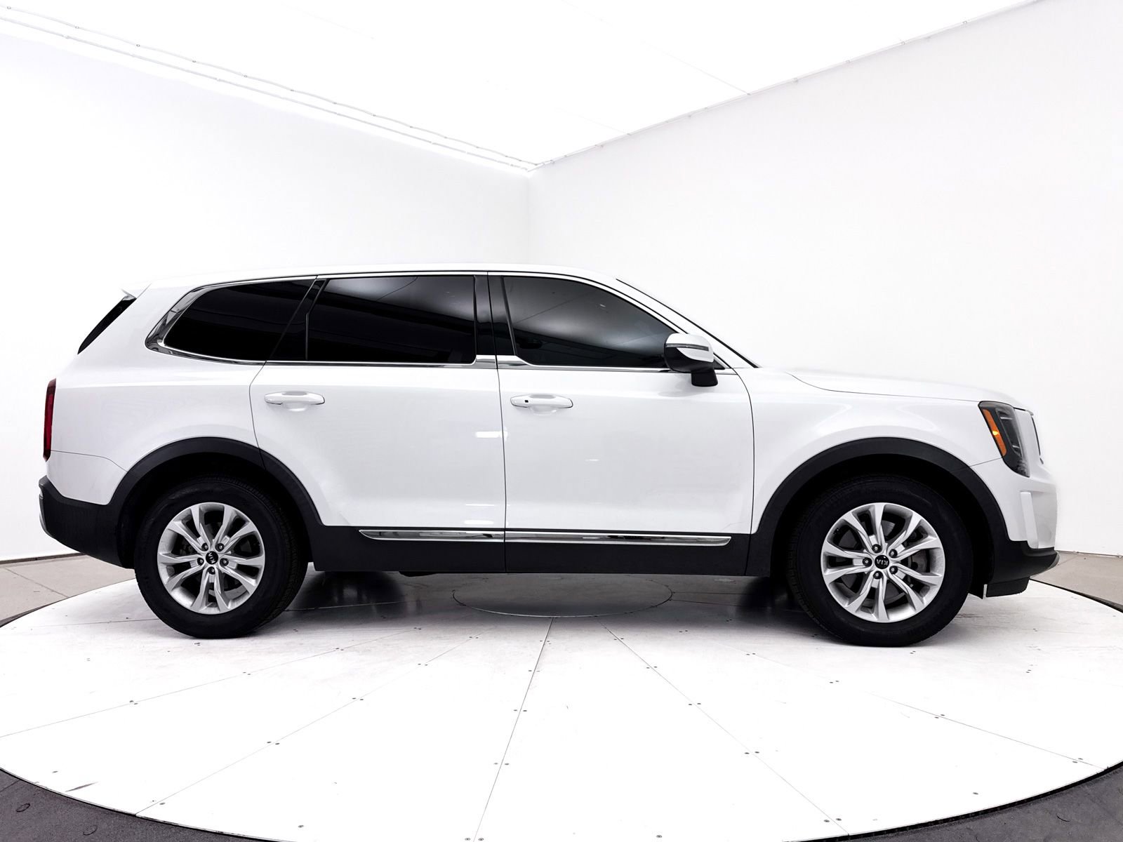 Used 2021 Kia Telluride LX FWD image 38