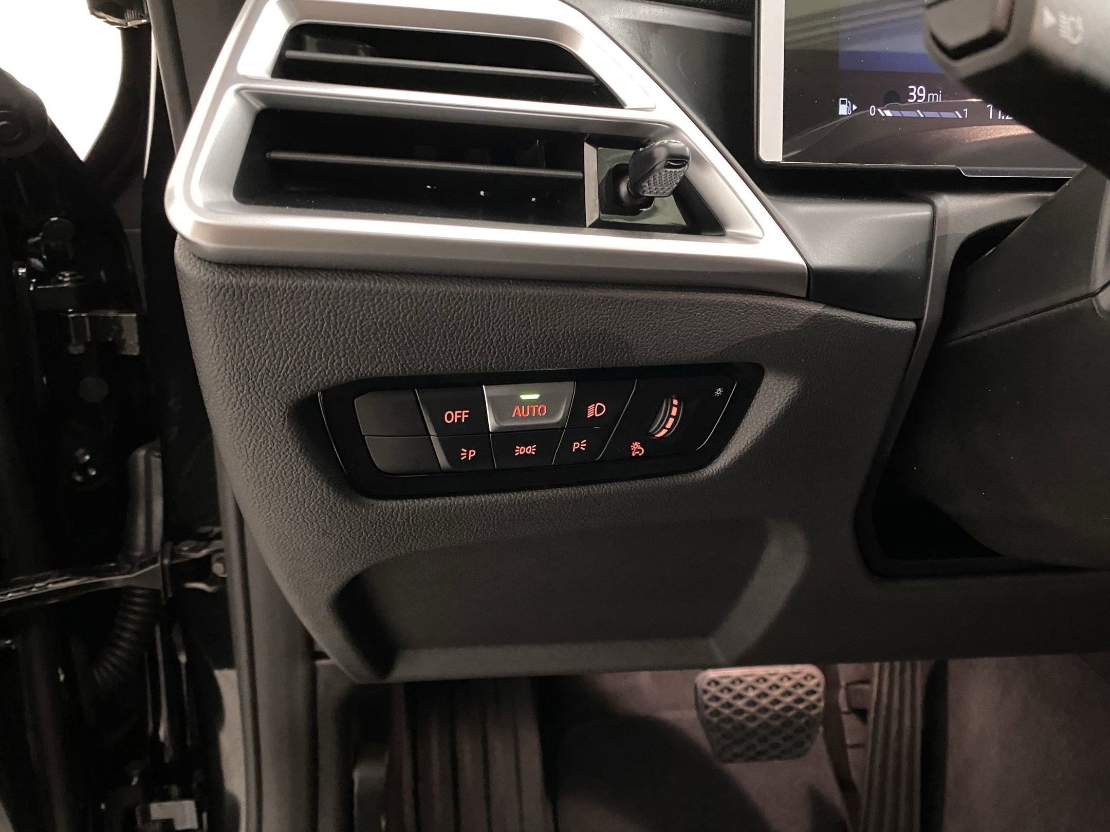 Used 2026 BMW 430i xDrive Coupe w/ Premium Package image 29