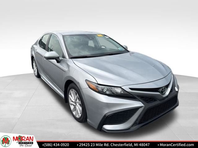 Used 2024 Toyota Camry SE image 7