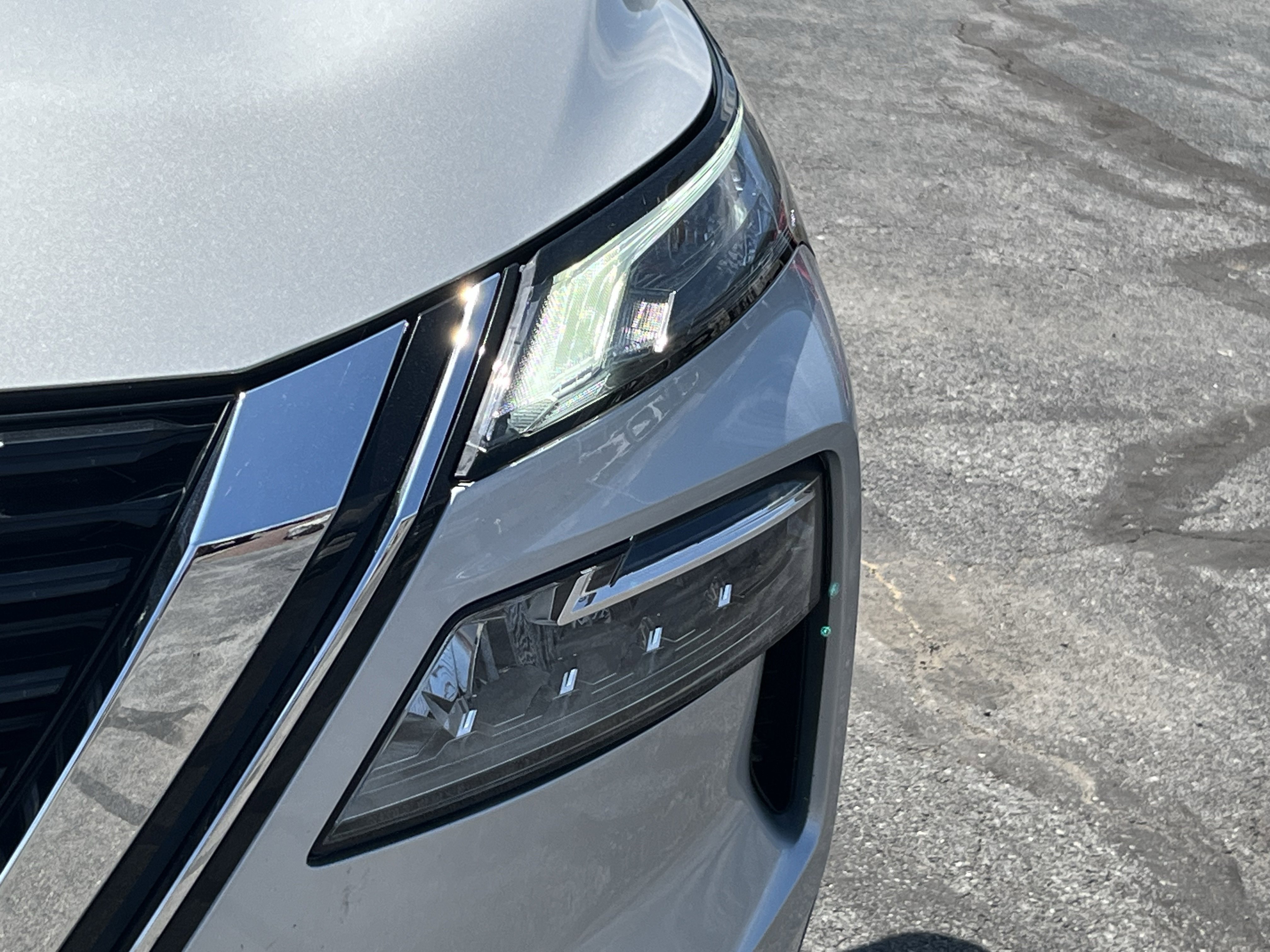 Used 2023 Nissan Rogue SL w/ SL Premium Package AWD/4WD image 13