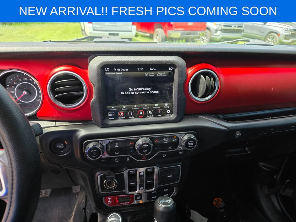 Used 2018 Jeep Wrangler Unlimited Rubicon AWD/4WD image 7