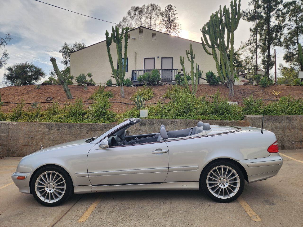 Used 2003 Mercedes-Benz CLK 320 Cabriolet image 5